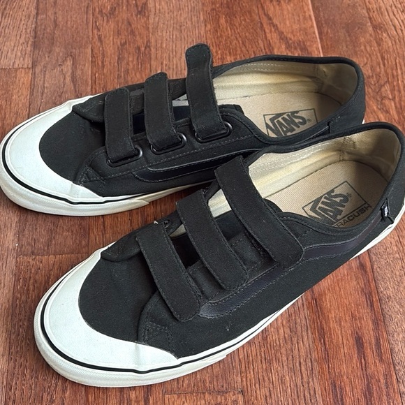 Vans Black Ball Priz Sneakers - Picture 5 of 14